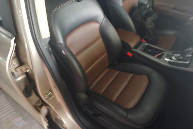 Used Geely Auto Emgrand GS 2016 Elegant Edition 1.3T Automatic ZhenShang Model Right Front Seat