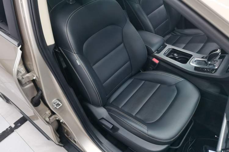 Used Geely Auto Emgrand GS 2016 Sport Edition 1.8L Automatic LingShang Model Right Front Seat