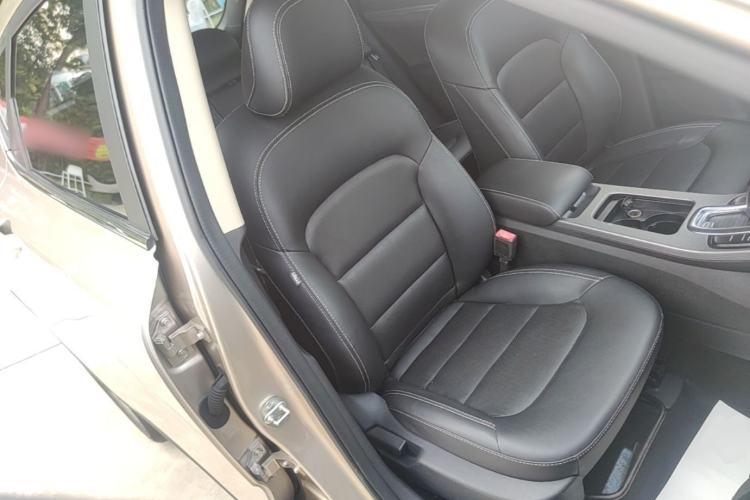 Used Geely Auto Emgrand GS 2016 Elegant Edition 1.3T Automatic LingShang Model Right Front Seat