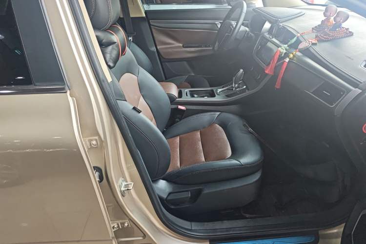 Used Geely Auto Emgrand GS 2016 Elegant Edition 1.3T Automatic ZhenShang Model Right Front Seat