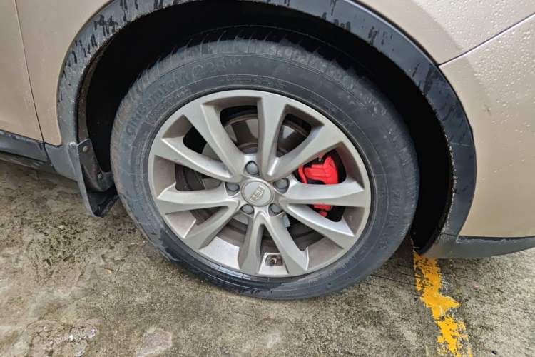 Used Geely Auto Emgrand GS 2016 Sport Edition 1.3T Automatic LingShang Model Right Front Wheel Hub