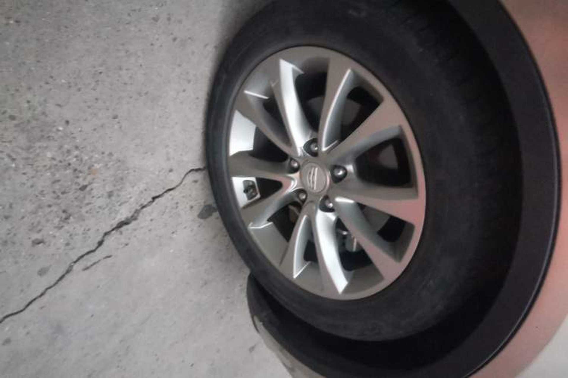 Used Geely Auto Emgrand GS 2016 Elegant Edition 1.3T Manual LingShang Model Right Front Wheel Hub