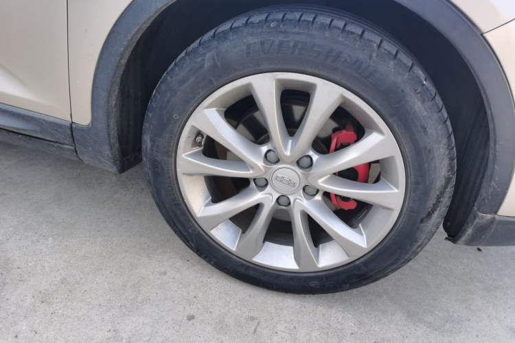Used Geely Auto Emgrand GS 2016 Sport Edition 1.8L Automatic LingShang Model Right Front Wheel Hub