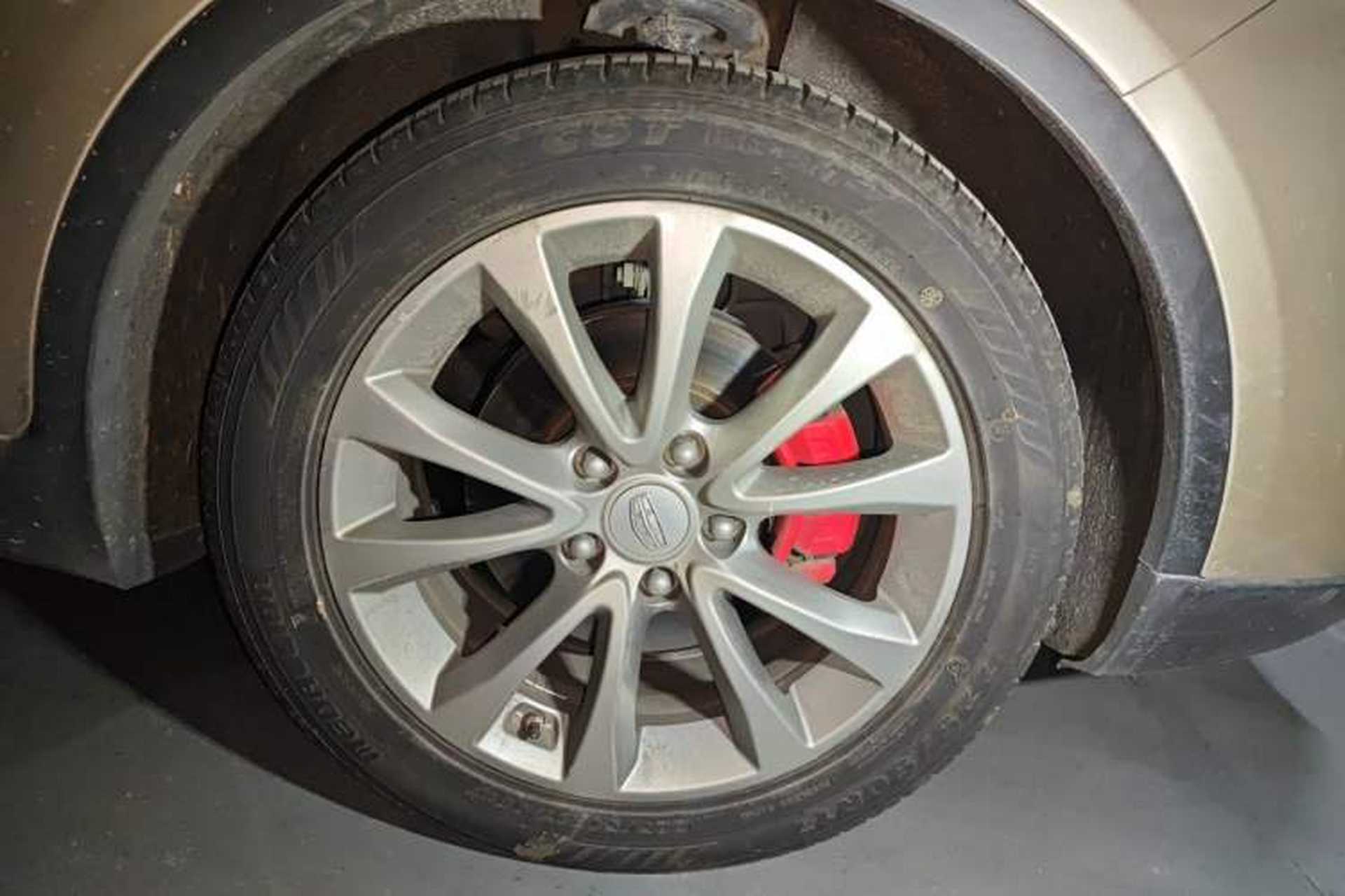 Used Geely Auto Emgrand GS 2016 Sport Edition 1.3T Manual LingShang Model Right Front Wheel Hub