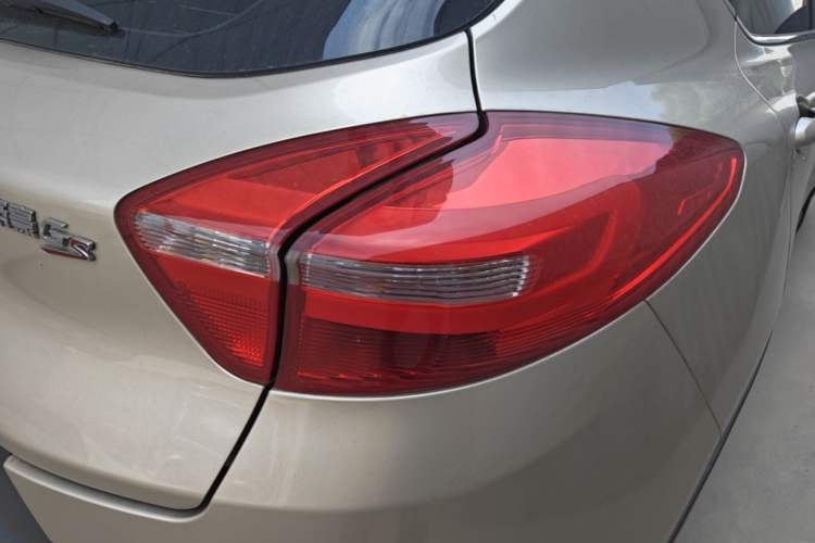 Used Geely Auto Emgrand GS 2016 Sport Edition 1.3T Manual LingShang Model Right Rear Taillight