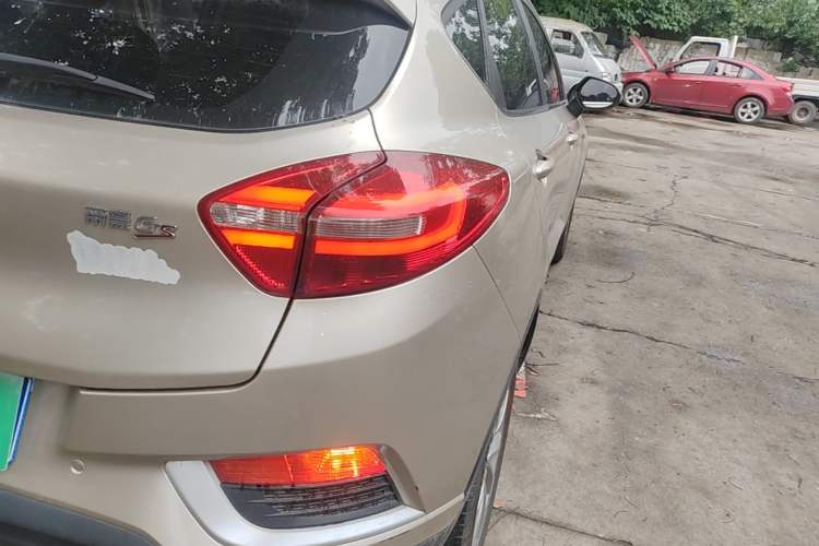 Used Geely Auto Emgrand GS 2016 Elegant Edition 1.3T Automatic LingShang Model Right Rear Taillight