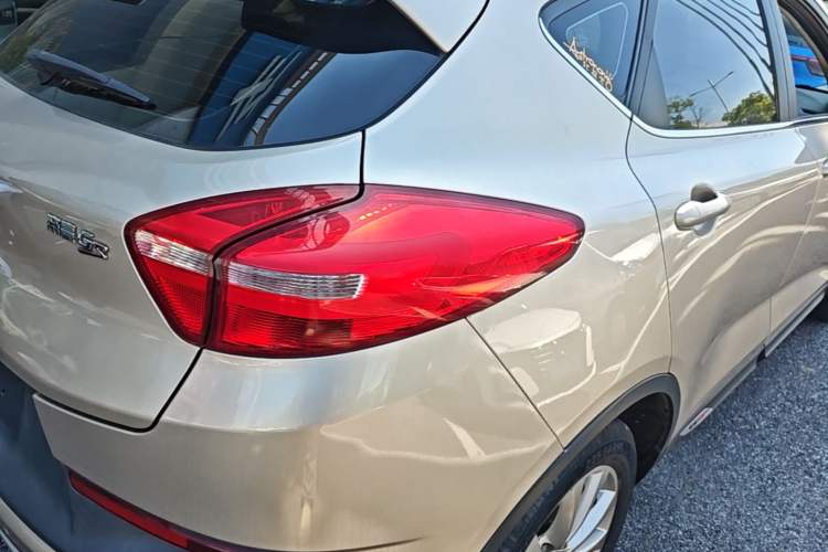 Used Geely Auto Emgrand GS 2016 Sport Edition 1.8L Automatic LingShang Model Right Rear Taillight
