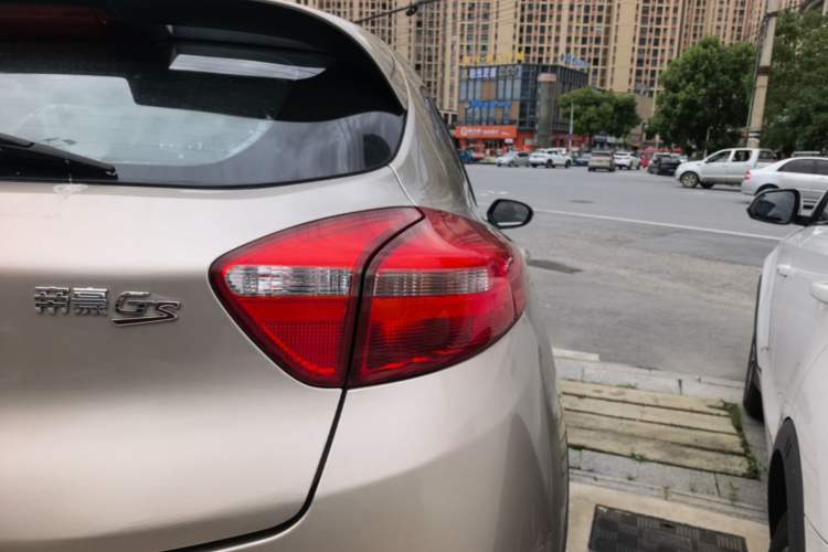 Used Geely Auto Emgrand GS 2016 Sport Edition 1.3T Automatic ZhenShang Model Right Rear Taillight