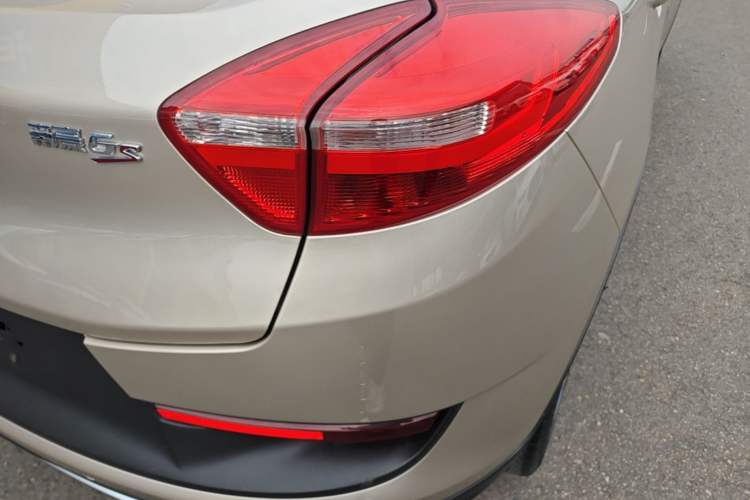 Used Geely Auto Emgrand GS 2016 Sport Edition 1.3T Automatic ZhenShang Model Right Rear Taillight