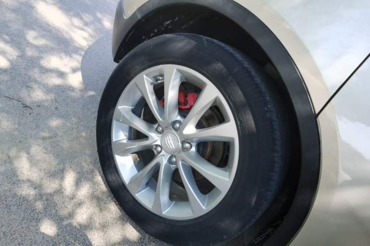 Used Geely Auto Emgrand GS 2016 Sports Edition 1.8L Manual LingShang Model Right Rear Wheel Hub