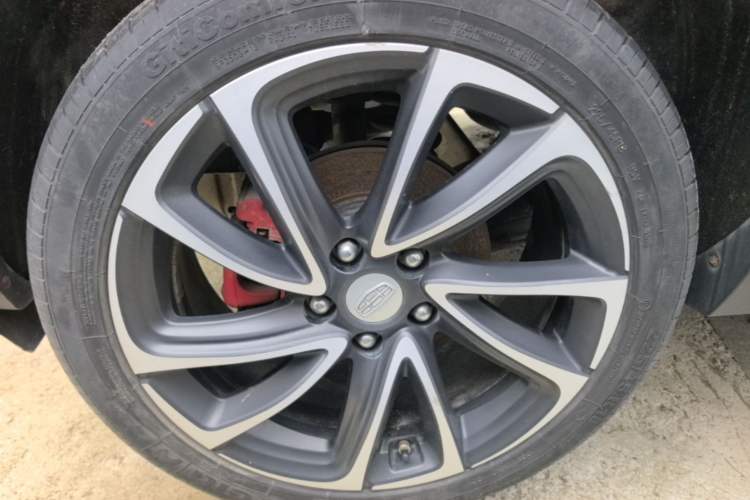 Used Geely Auto Emgrand GS 2016 Sport Edition 1.3T Automatic ZhenShang Model Right Rear Wheel Hub
