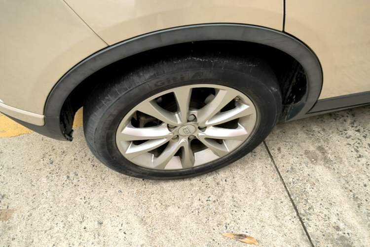 Used Geely Auto Emgrand GS 2016 Elegant Edition 1.3T Automatic LingShang Model Right Rear Wheel Hub