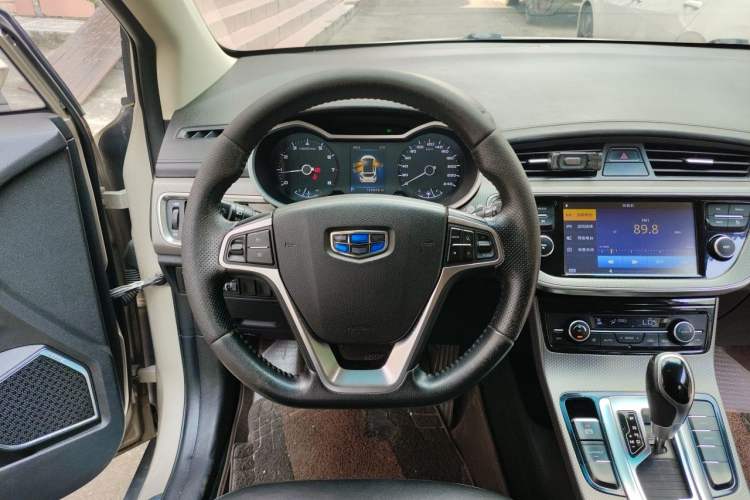 Used Geely Auto Emgrand GS 2016 Elegant Edition 1.3T Automatic LingShang Model Steering Wheel
