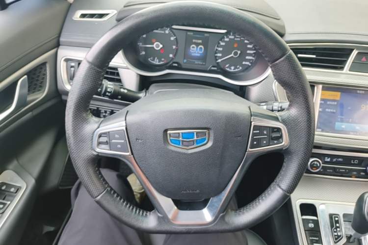 Used Geely Auto Emgrand GS 2016 Sport Edition 1.3T Automatic LingShang Model Steering Wheel