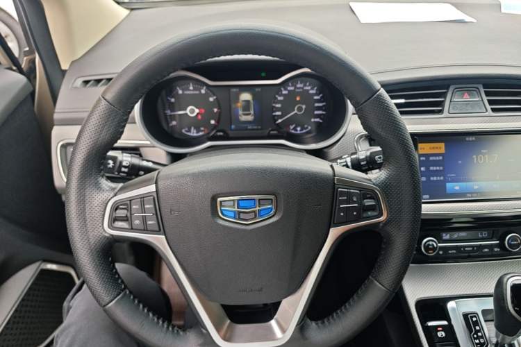 Used Geely Auto Emgrand GS 2016 Sport Edition 1.3T Automatic ZhenShang Model Steering Wheel