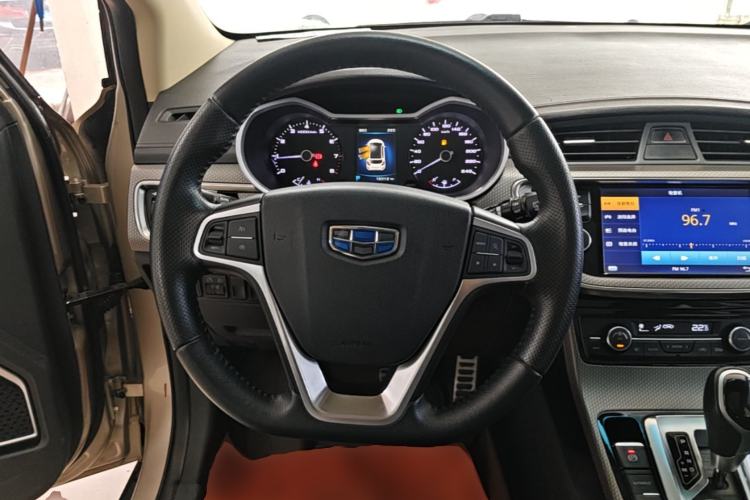 Used Geely Auto Emgrand GS 2016 Sport Edition 1.8L Automatic LingShang Model Steering Wheel