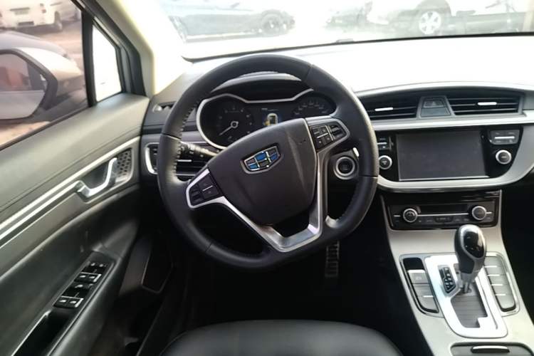 Used Geely Auto Emgrand GS 2016 Sport Edition 1.3T Automatic LingShang Model Steering Wheel