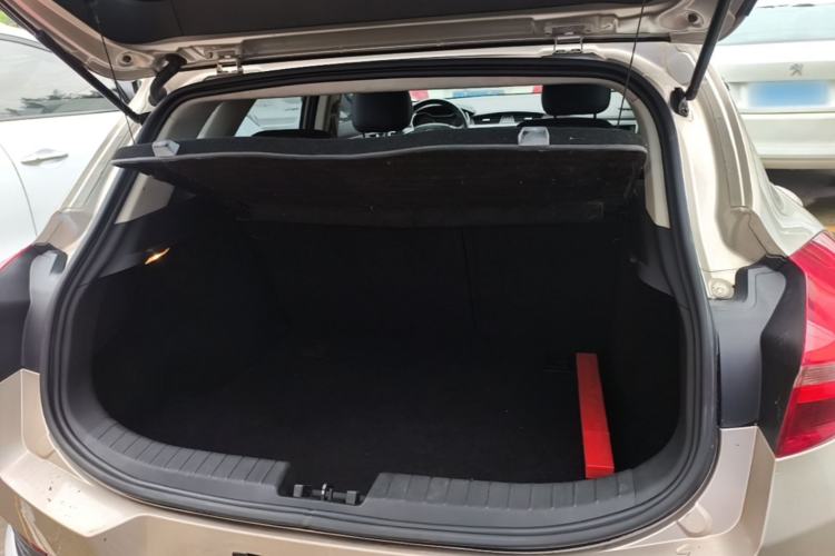 Used Geely Auto Emgrand GS 2016 Elegant Edition 1.3T Manual LingShang Model Trunk
