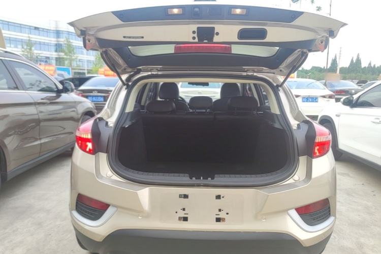 Used Geely Auto Emgrand GS 2016 Elegant Edition 1.3T Automatic LingShang Model Trunk