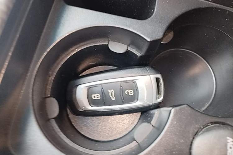 Used Geely Auto Emgrand GS 2016 Elegant Edition 1.3T Automatic LingShang Model Vehicle Key