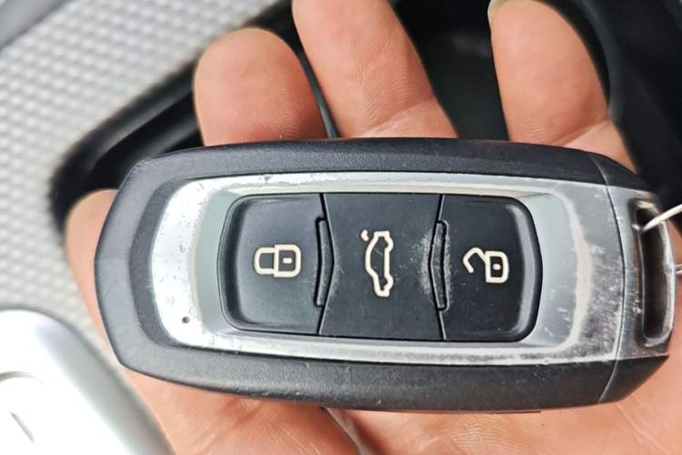 Used Geely Auto Emgrand GS 2016 Sport Edition 1.8L Automatic LingShang Model Vehicle Key