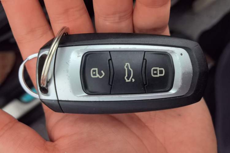 Used Geely Auto Emgrand GS 2016 Sport Edition 1.3T Manual LingShang Model Vehicle Key