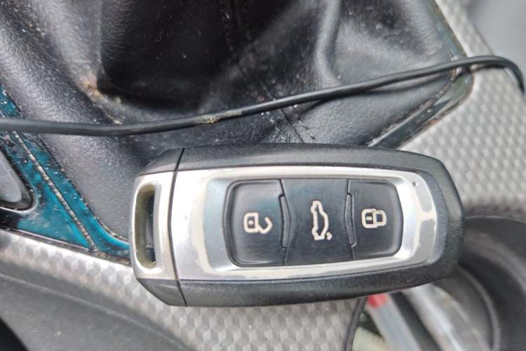 Used Geely Auto Emgrand GS 2016 Sport Edition 1.3T Manual LingShang Model Vehicle Key