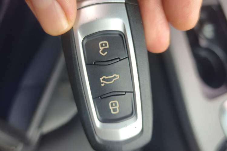 Used Geely Auto Emgrand GS 2016 Sport Edition 1.3T Automatic LingShang Model Vehicle Key