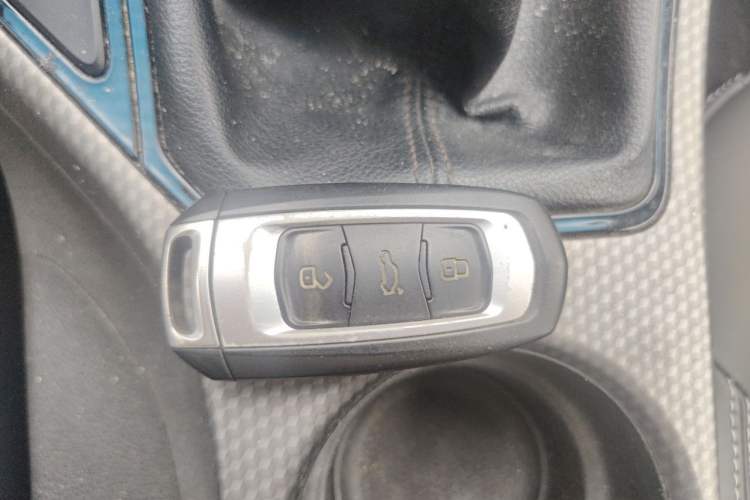 Used Geely Auto Emgrand GS 2016 Elegant Edition 1.8L Manual LingShang Model Vehicle Key