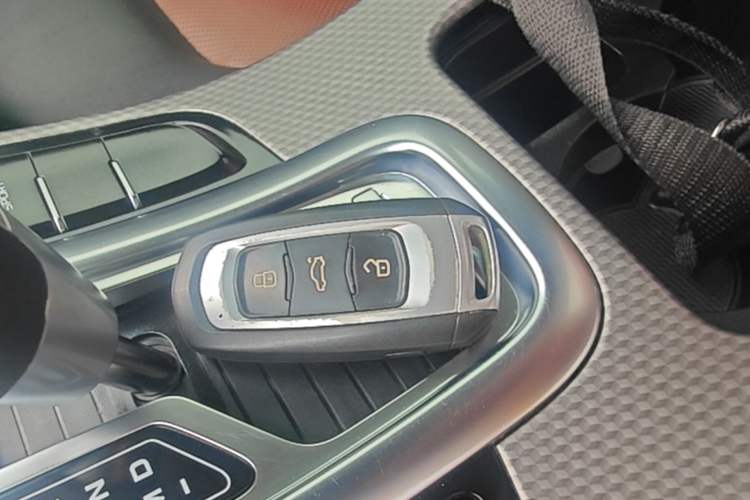 Used Geely Auto Emgrand GS 2016 Sport Edition 1.3T Automatic ZhenShang Model Vehicle Key