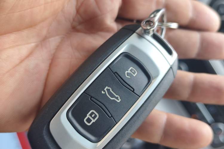 Used Geely Auto Emgrand GS 2016 Sport Edition 1.8L Automatic LingShang Model Vehicle Key