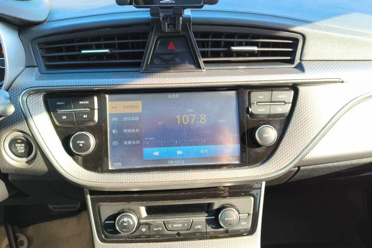 Used Geely Auto Emgrand GS 2016 Sport Edition 1.8L Automatic LingShang Model Audio And AC Panel