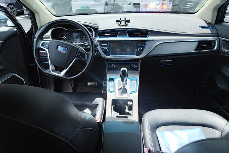 Used Geely Auto Emgrand GS 2016 Sport Edition 1.3T Automatic LingShang Model Center Console
