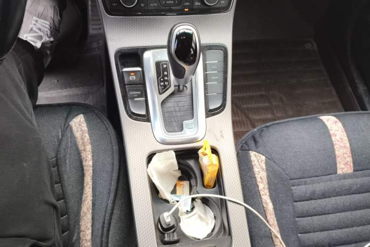 Used Geely Auto Emgrand GS 2016 Sport Edition 1.8L Automatic LingShang Model Gear Lever