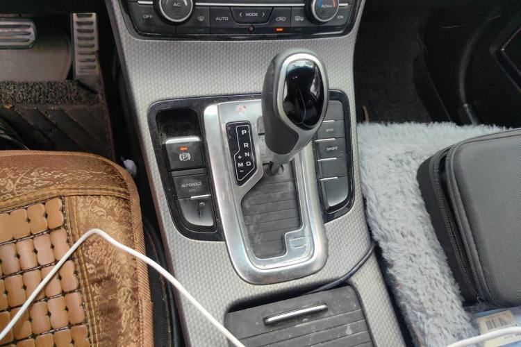 Used Geely Auto Emgrand GS 2016 Sport Edition 1.3T Automatic LingShang Model Gear Lever
