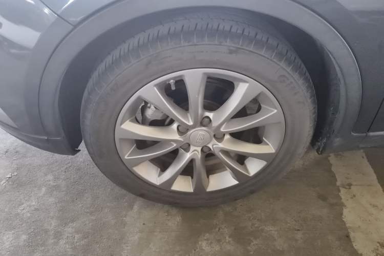 Used Geely Auto Emgrand GS 2016 Elegant Edition 1.3T Automatic LingShang Model Left Front Wheel Hub