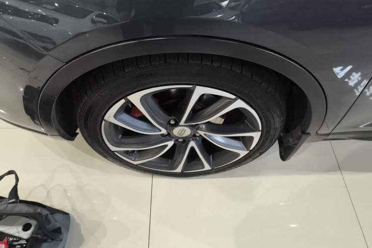 Used Geely Auto Emgrand GS 2016 Sport Edition 1.3T Automatic ZhenShang Model Left Front Wheel Hub