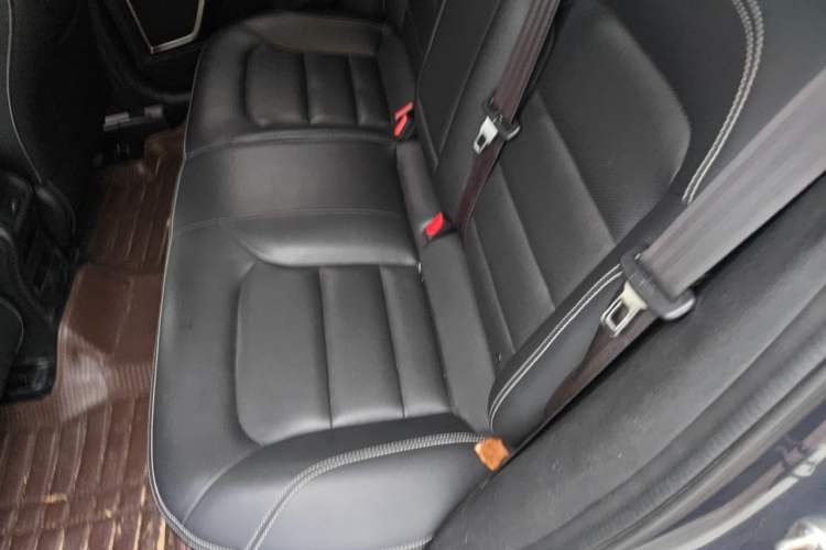 Used Geely Auto Emgrand GS 2016 Sports Edition 1.8L Manual LingShang Model Left Rear Seat