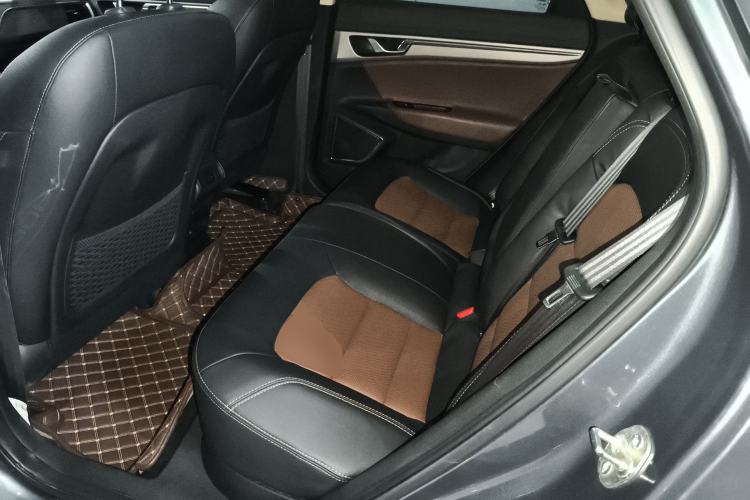 Used Geely Auto Emgrand GS 2016 Sport Edition 1.3T Automatic ZhenShang Model Left Rear Seat