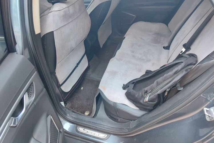 Used Geely Auto Emgrand GS 2016 Sport Edition 1.8L Automatic LingShang Model Left Rear Seat