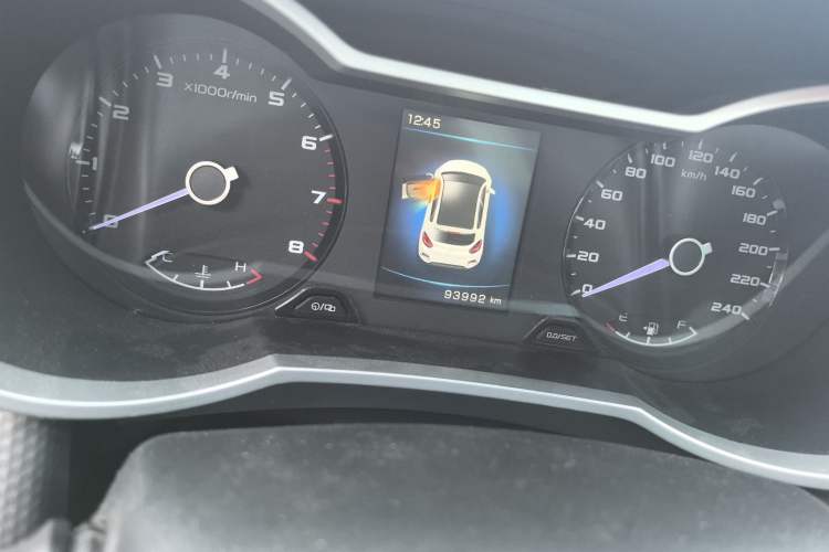Used Geely Auto Emgrand GS 2016 Elegant Edition 1.8L Automatic LingShang Model Odometer Close Up