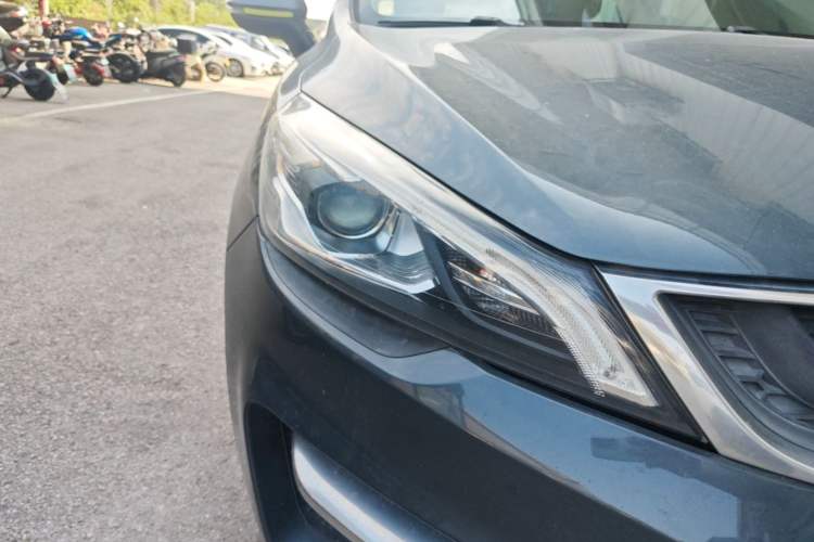 Used Geely Auto Emgrand GS 2016 Sport Edition 1.3T Manual LingShang Model Right Front Headlight