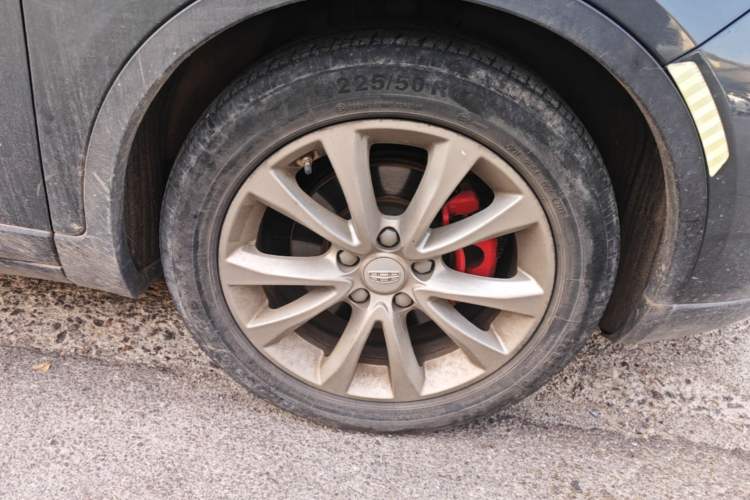 Used Geely Auto Emgrand GS 2016 Sport Edition 1.3T Manual LingShang Model Right Front Wheel Hub