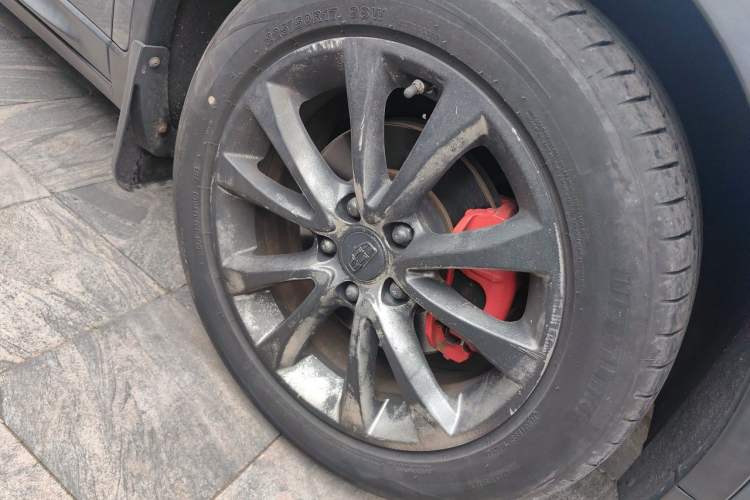 Used Geely Auto Emgrand GS 2016 Sport Edition 1.8L Automatic LingShang Model Right Front Wheel Hub