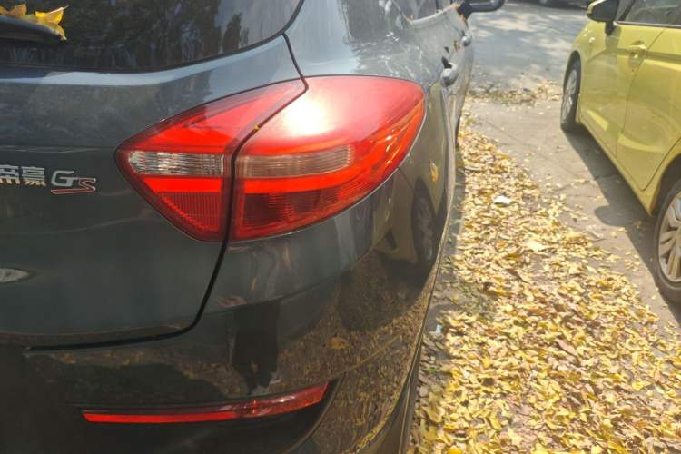 Used Geely Auto Emgrand GS 2016 Sport Edition 1.3T Automatic LingShang Model Right Rear Taillight