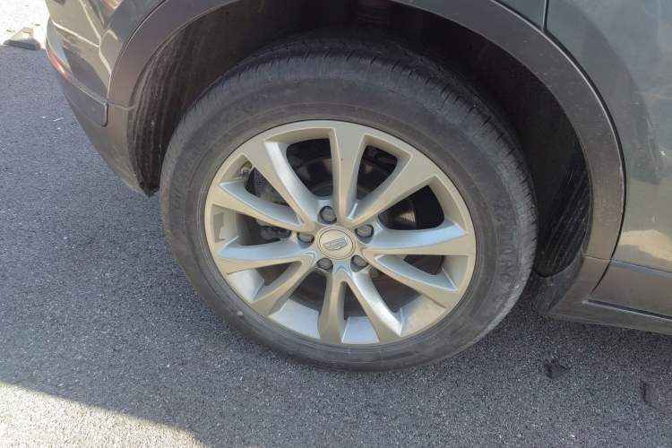 Used Geely Auto Emgrand GS 2016 Elegant Edition 1.3T Automatic LingShang Model Right Rear Wheel Hub