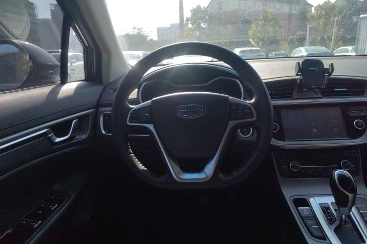 Used Geely Auto Emgrand GS 2016 Elegant Edition 1.3T Automatic LingShang Model Steering Wheel