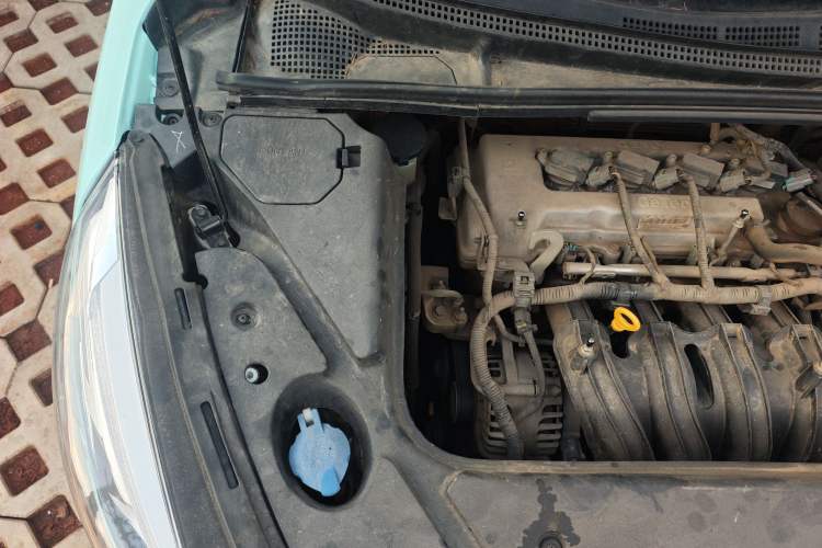 Used Geely Auto Emgrand GS 2016 Sports Edition 1.8L Manual LingShang Model Engine Bay Right