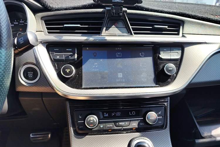 Used Geely Auto Emgrand GS 2016 Sport Edition 1.3T Automatic ZhenShang Model Audio And AC Panel