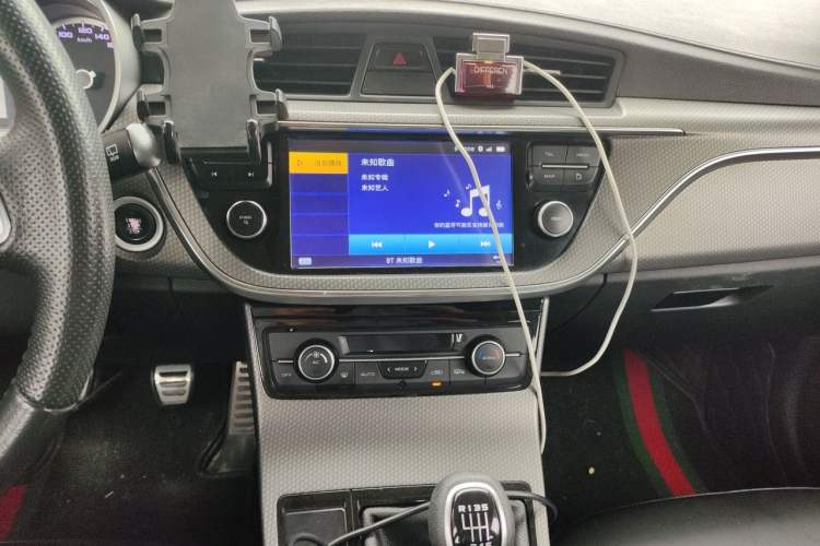Used Geely Auto Emgrand GS 2016 Sport Edition 1.3T Manual LingShang Model Audio And AC Panel